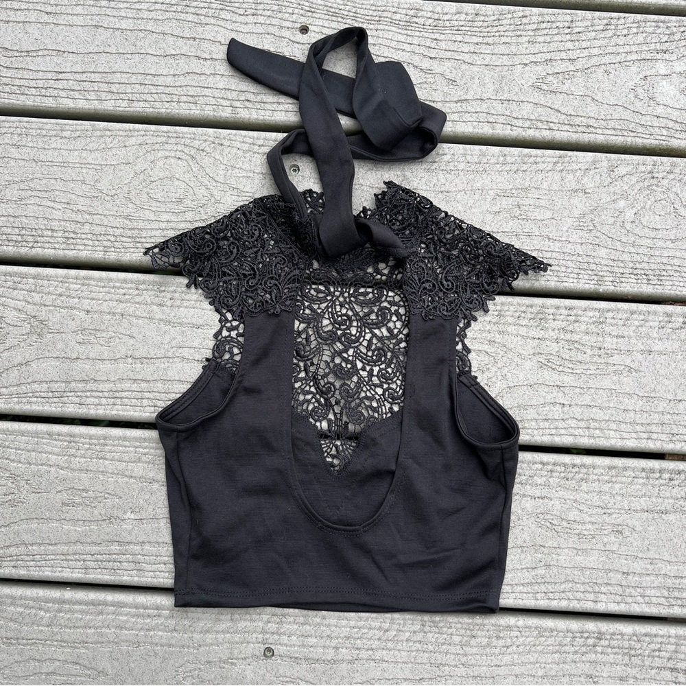 UK2LA: High Neck Crochet Lace Crop Top. Women’s Size Small. - Picture 6 of 11